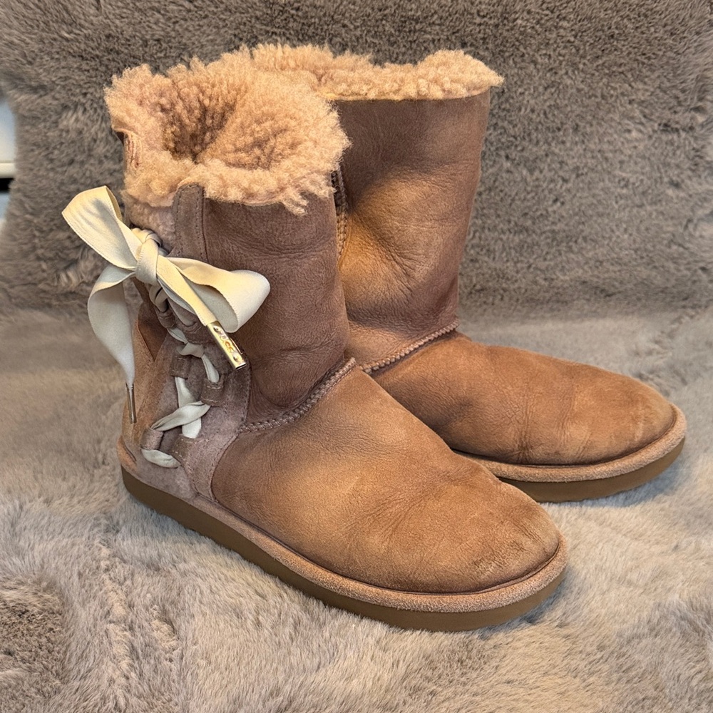 Women's Shearling Lined Winter Boots with Ribbon Detail